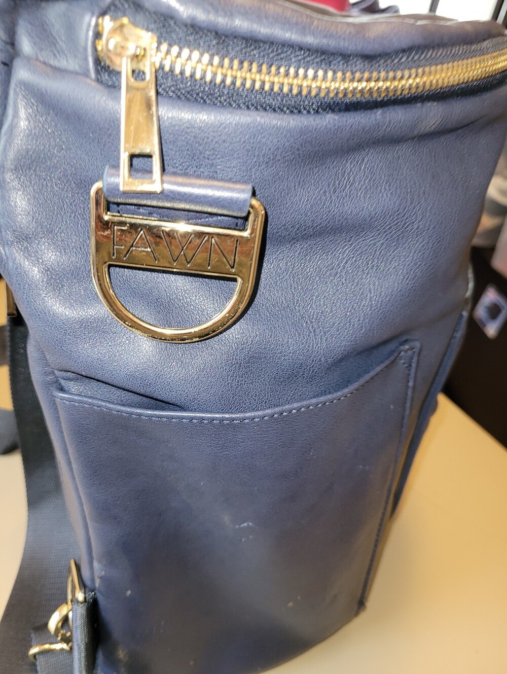 Fawn Design - Blue Bag/ Backpack Diaper Bag. Multi-pocketed Good Condition! - Picture 6 of 16